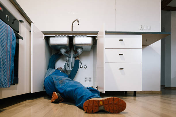 Professional Drain Cleaning technician working in Allendale, CA